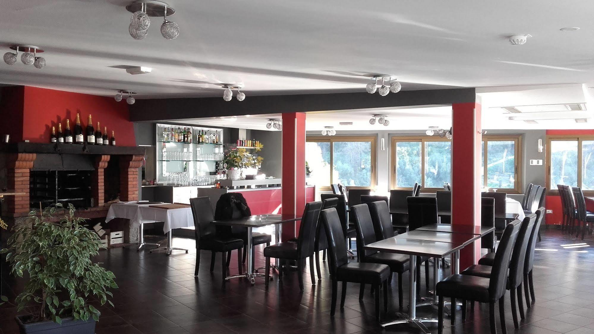 Le Relais De Monti Hotel Ментона Екстериор снимка